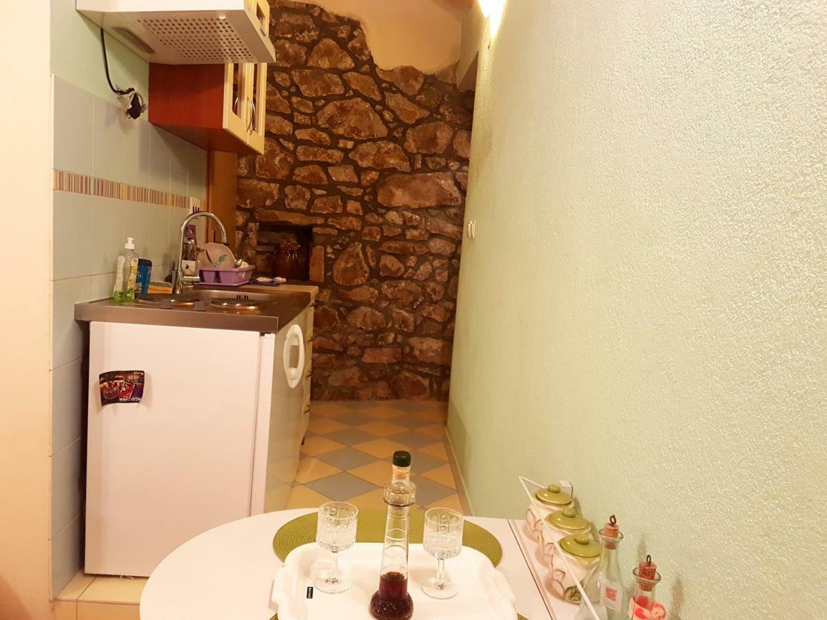 Cottage Melita The Apartment For Animal Lovers Babino Polje Eksteriør bilde